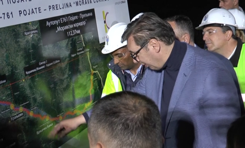 Predsednik Srbije Aleksandar Vučić obišao noćne radove na Moravskom koridoru