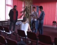 NOVA PREDSTAVA DRAMSKOG STUDIJA SREDNJE SKOLE BRUS