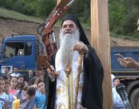 Osveštan krst za hram Svetog Romana u Brzeću