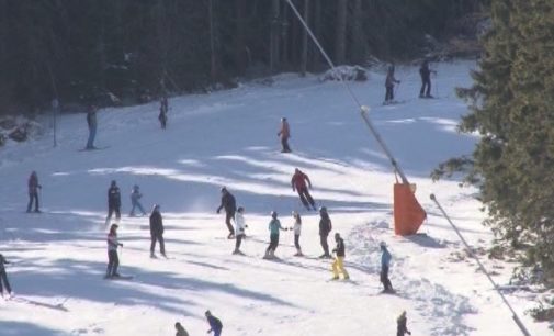 Besplatno skijanje za bruske đake