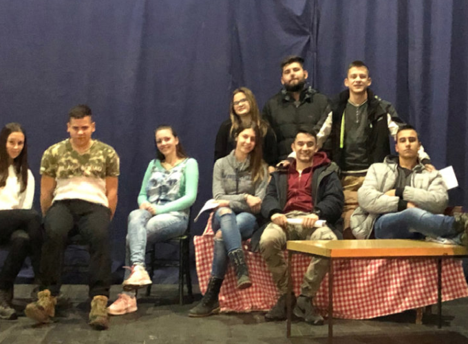 “Veče smeha” Dramskog studija Srednje škole Brus