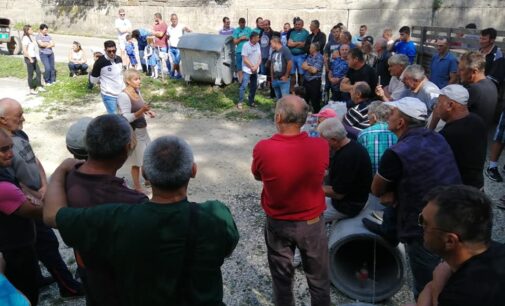 Protest protiv MHE u Radmanovu