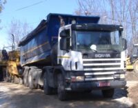 Asfaltiranje puta u Strojincima