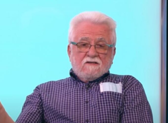 ĐILASOV STRUČNJAK BEZ LICENCE: Radovanović prvi za pljuvanje kolega, ali kad Srbiji treba pomoć OKREĆE GLAVU
