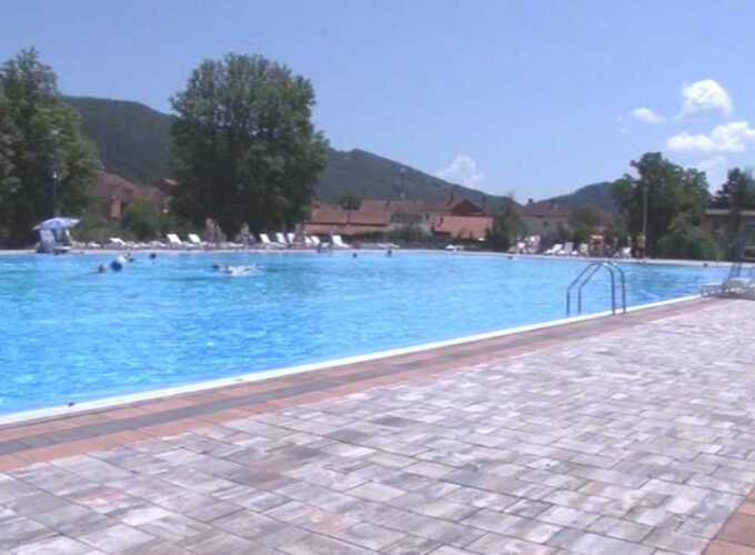 Odobreno otvaranje i rad gradskog bazena u Brusu