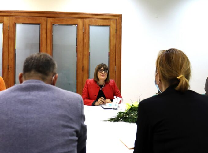Ministar kulture i informisanja Maja Gojković održala sastanak sa predstavnicima novinskih udruženja