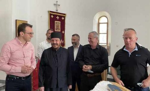 Petković obišao crkvu SV. apostola Petra i Pavla u Istoku
