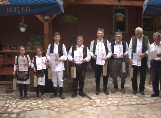 Članovi „Etno grupe Brus“ uspešni na takmičenju frulaša u Mitrovom Polju