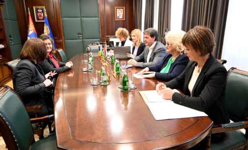 Ministar Bratislav Gašić sastao se sa ambasadorom Republike Italije i ambasadorkom Rumunije