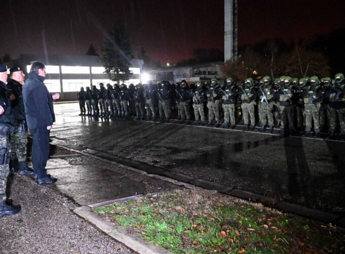 Ministar Bratislav Gašić obišao bazu Odreda Žandarmerije u Aleksincu