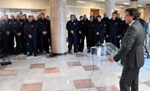 Ministar Bratislav  Gašić zahvalio službenicima, učesnicima u saniranju posledica akcidenta u Pirotu
