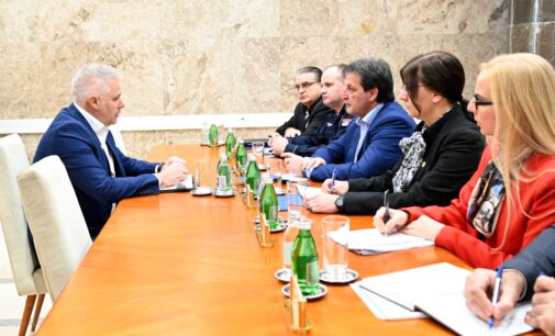 Ministar unutrašnjih poslova Bratislav Gašić sastao se sa predsednikom Centra za nestalu i zlostavljanu decu Igorom Jurićem