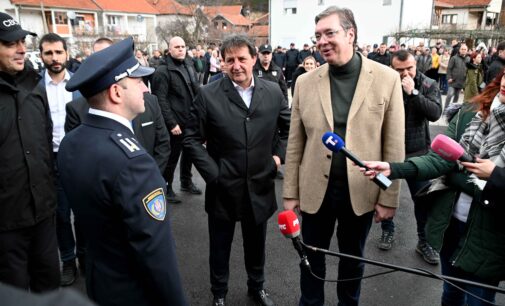 Ministar Bratislav Gašić sa predsednikom Aleksandrom Vučićem obišao Vatrogasno spasilačko odelenje u Trgovištu