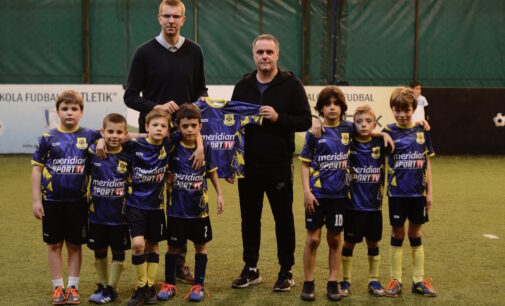 Lojalnost koja traje više od deceniju – Meridian Sport donacijom sportske opreme nagradio Školu fudbala Rosenborg iz Beograda