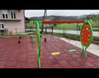 U školskom dvorištu u Igrošu otvoreno dečije igralište