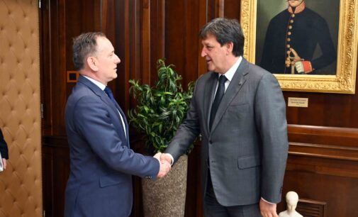 Ministar Gašić  se sastao sa ambasadorom Mađarske Jožefom Zoltanom Mađarom