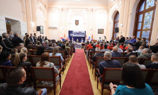 „ALEKSANDAR VUČIĆ – Srbija ne sme dastane“
