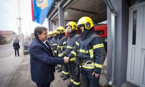 Ministar Gašić posetio u Babušnici renovirani objekat Vatrogasno-spasilačkog odeljenja