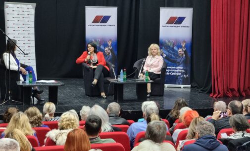 „ALEKSANDAR VUČIĆ – Srbija ne sme da stane”