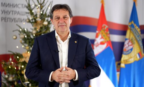 Ministar unutrašnjih poslova Bratislav Gašić čestitao Novu godinu i božićne praznike