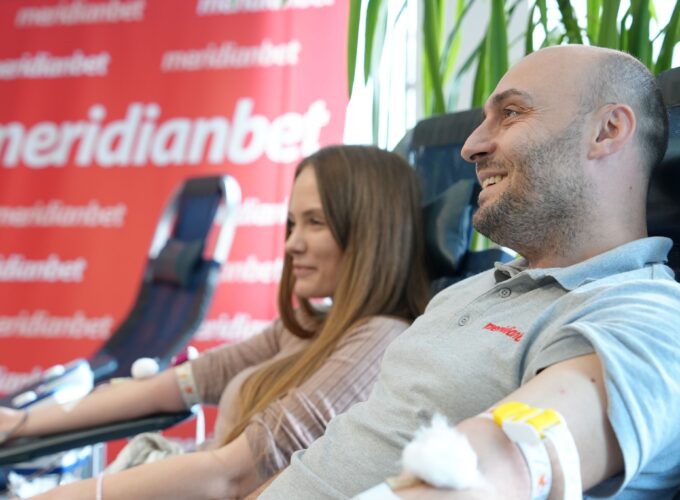 Gest vredan pažnje – zaposleni u kompaniji Meridian dao krv 40. put i time spasio preko stotinu života (VIDEO)