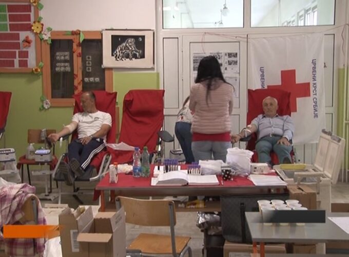 Tradicionalna akcija dobrovoljnog davanja krvi u bruskoj Srednjoj školi
