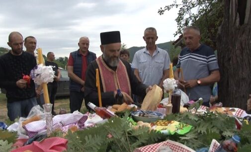 Seoska litija u Vukajlovićima u Velikoj Grabovnici