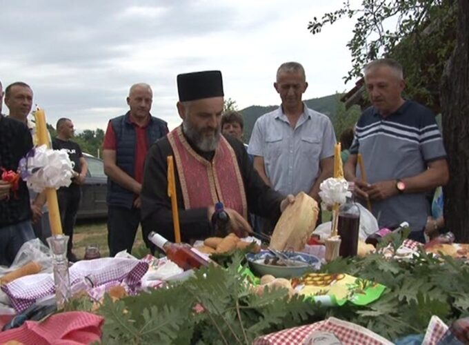 Seoska litija u Vukajlovićima u Velikoj Grabovnici