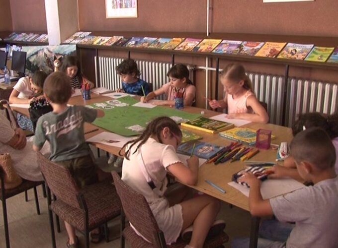 U bruskoj Narodnoj biblioteci letnje radionice za najmlađe članove