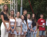 Novčane nagrade za najuspešnije bruske đake