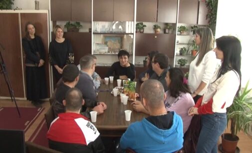 Korisnici Drštva MNRL „Pčelica“ u poseti Opštinskoj upravi Brus