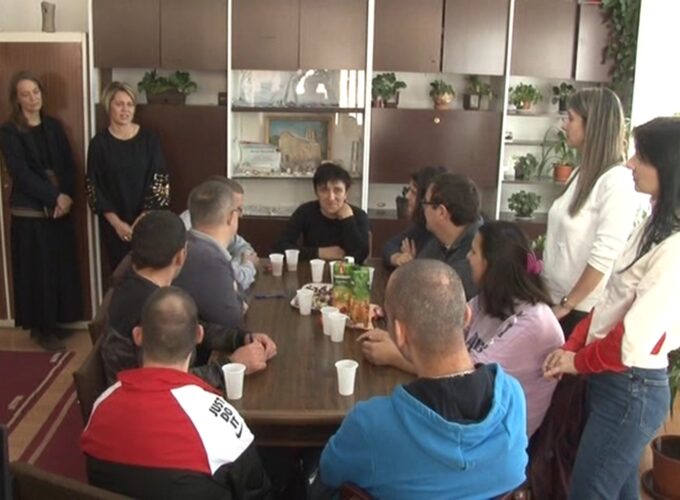 Korisnici Drštva MNRL „Pčelica“ u poseti Opštinskoj upravi Brus