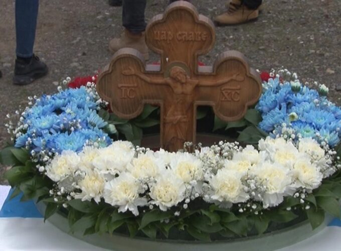 Bogojavljenski krst u rukama najmlađeg Vukašina Lazarevića