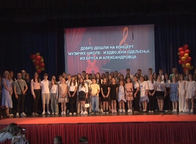 Završni koncert MŠ „steva Hristić“ odeljenja u Brusu i Aleksandrovcu