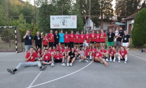Uspešan rukometni kamp u Mitrovom Polju