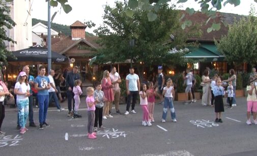 Koncert Tadije Mutavdžića u glavnoj bruskoj ulici