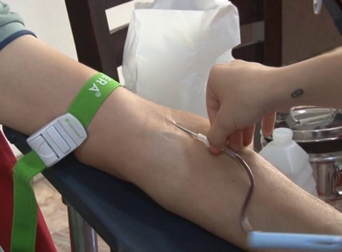 Rekordan broj dobrovoljnih davalaca krvi na letnjoj akciji u Brusu