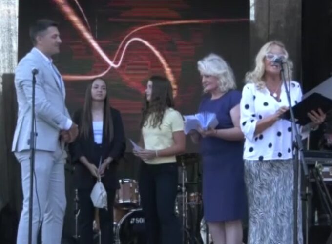 Nagrađeni najbolji bruski đaci