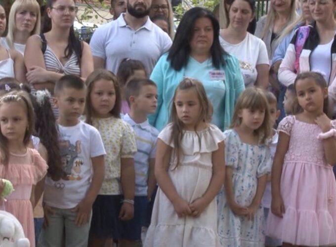 Svečani doček za novu generaciju predškolaca PU „Pahuljice“